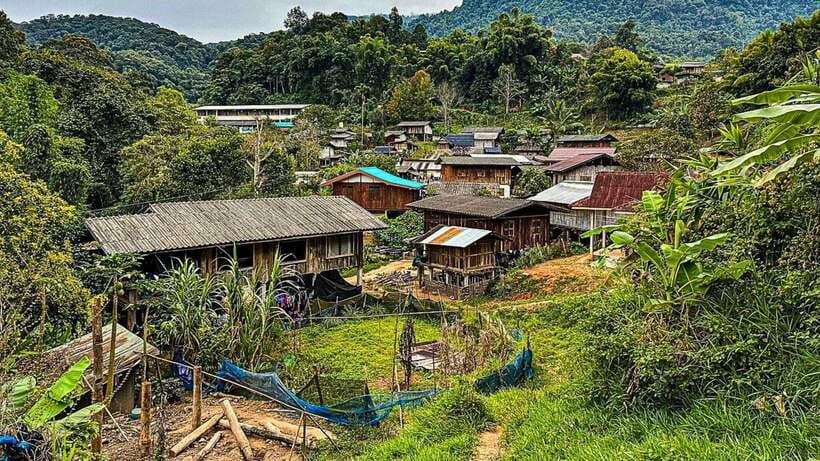 Chiang Mai:Doi Inthanon National Park & Hike at Kew Mae Pan - Lunch and Shopping at the Hmong Hill Tribe Market