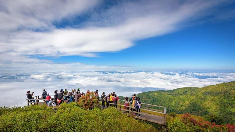 Chiang Mai: Doi Inthanon Park and Kew Mae Pan 2-Hour Hike - A Hmong market and the Royal Project story