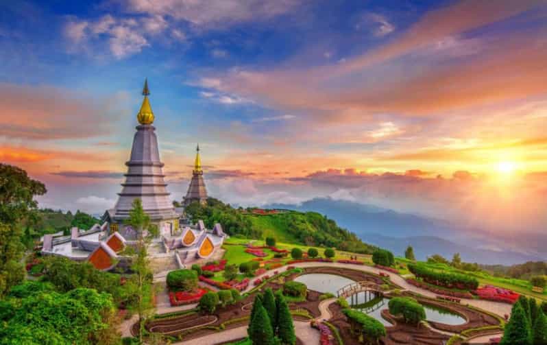 Chiang Mai: Doi Inthanon Park and Pha Dok Siew Hike Day Trip - Reaching 2,565 meters at Doi Inthanon