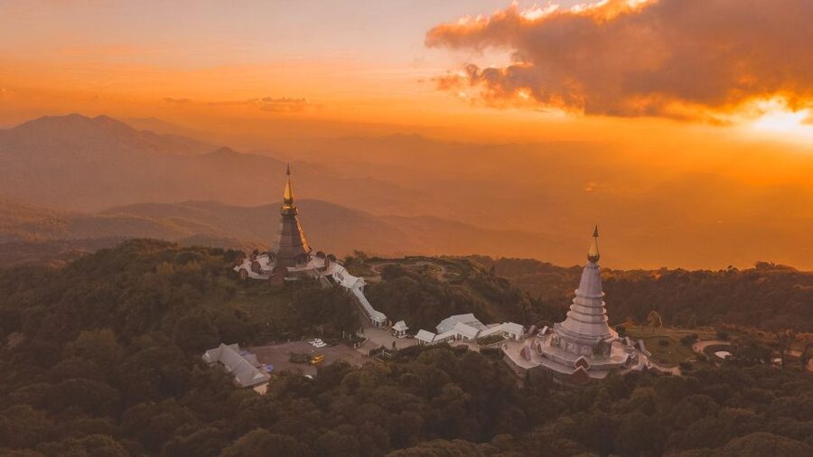 Chiang Mai: Doi Inthanon Park Hiking & Elephants Sanctuary - What to pack for the trail and sanctuary