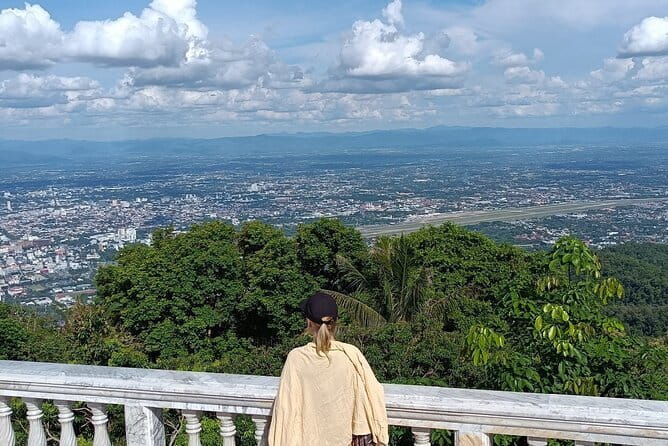 Chiang Mai Doi Suthep Temple and Wat Pha Lat Hike - Why this two-temple route works so well