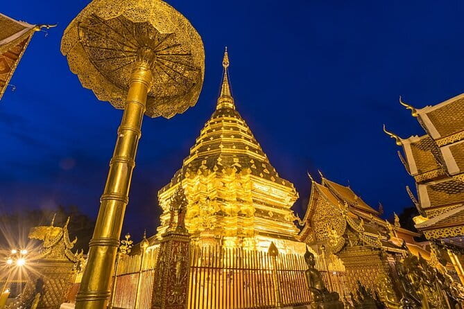 Chiang Mai Doi Suthep Temple and Wat Pha Lat Hike - The songthaew is part of the experience