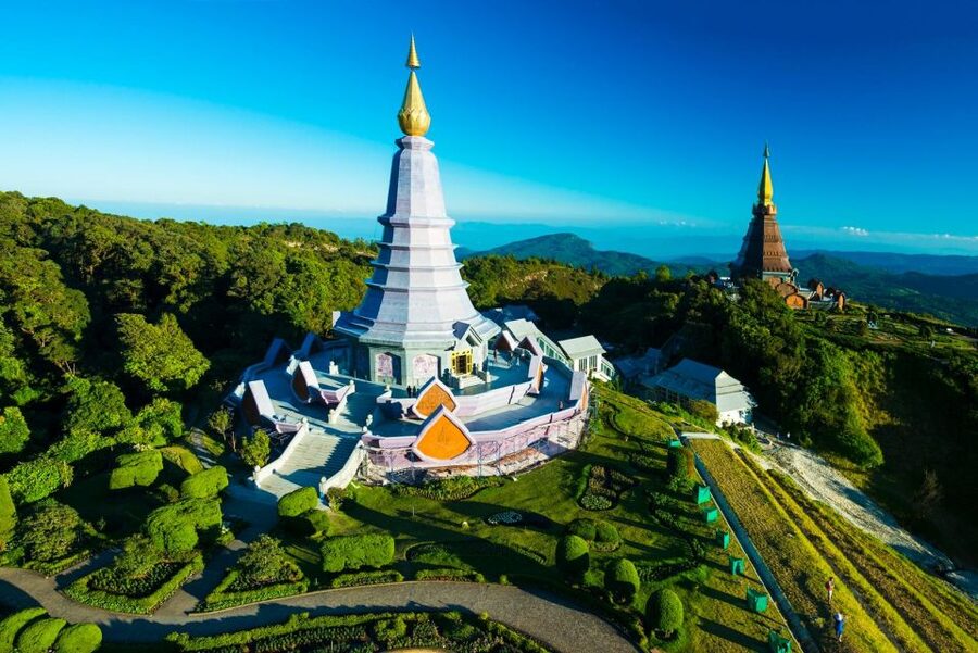 Chiang Mai: Pha Dok Siew Nature Trail & Doi Inthanon Trip - Thai lunch and the shift from trail to monuments