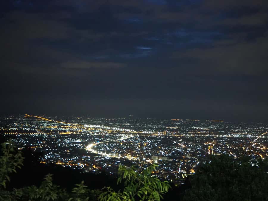 Chingmai Sunrise Hike & Cultural Traditions - Wat Pha Lat adds a quieter temple stop