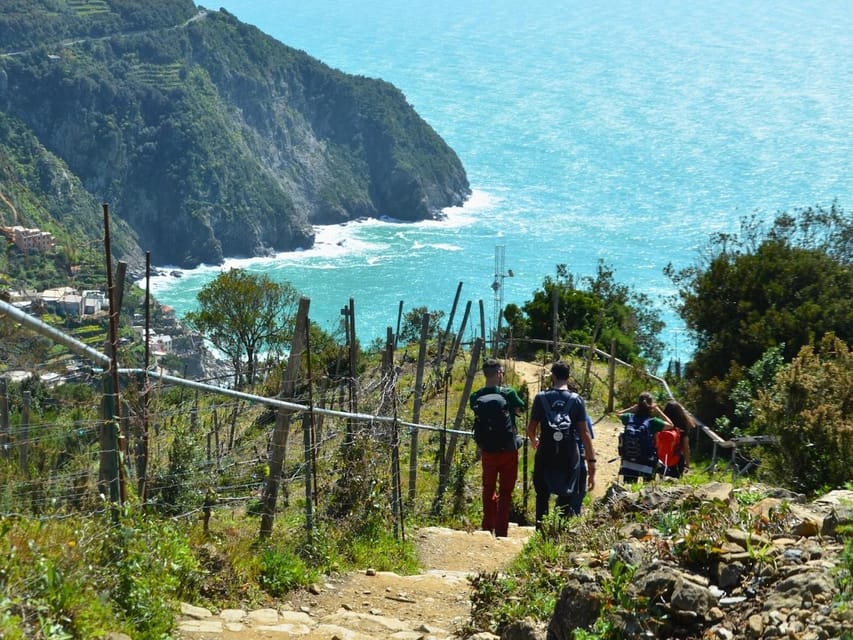 Cinque Terre: Eco Hiking and Wine Tasting - Volastra, wine, and a well-earned pause