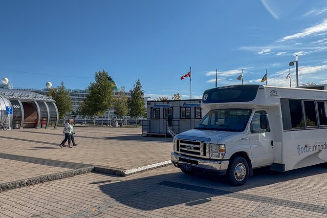 City tour and hiking to the Canyon and Waterfall in the Park - Bec-Sie Park and the Rivière-à -Mars canyon