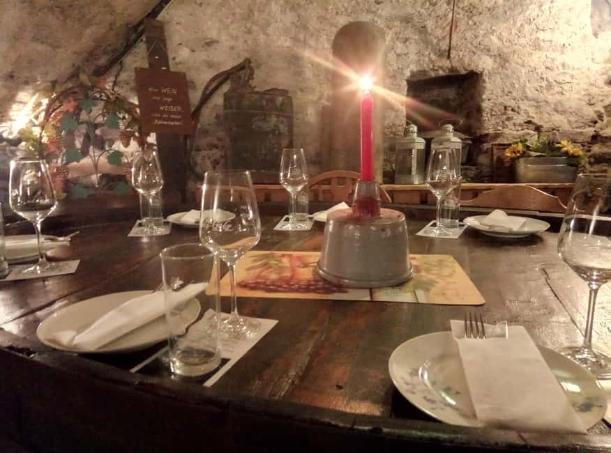 Cochem, Moselle: Wine experience hike with boat trip - Two tastings and a proper winegrowers meal