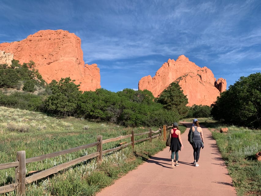 Colorado Springs: Garden of The Gods Classic Hiking Tour - Finding the meeting point across 31st Street