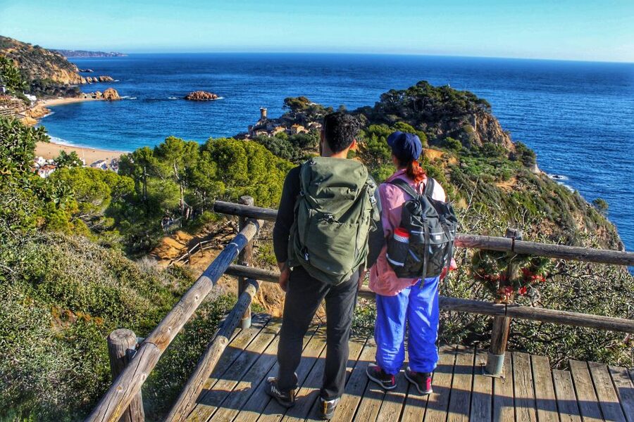 Costa Brava: Discovering Beaches, Hiking, and Swimming - Walking the 6.5 km GR 92 route