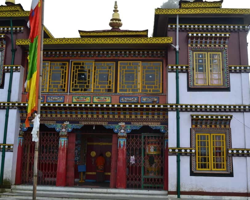Darjeeling Cultural & Nature Walking Guided Tour - The Tibetan Refugee Centre and its skilled craft work
