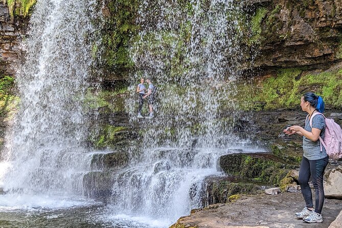 Day Hike: The Brecon Beacons Amazing Six Waterfalls - Sgwd Clun-Gwyn and the riverside lunch break