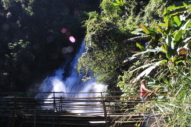 Doi Inthanon National park and 2 hours hiking with private tour - Reaching 8,415 feet at Doi Inthanon