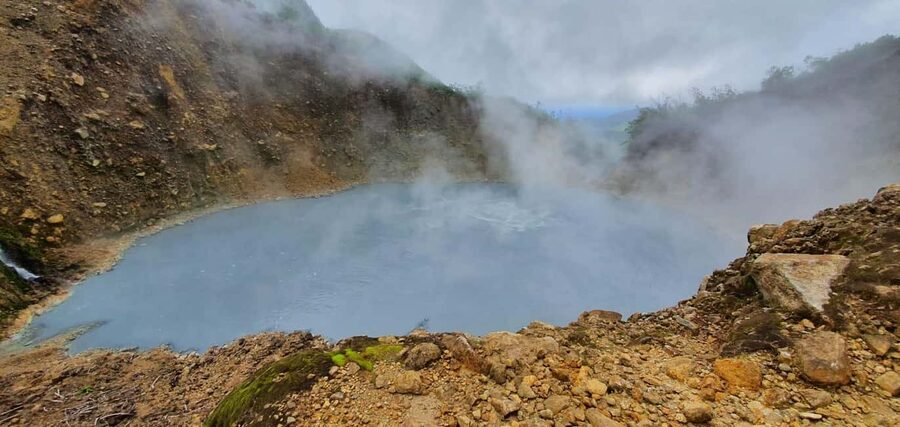 Dominica: Hiking tour to the boiling lake! - The first 25 minutes: getting to the trail