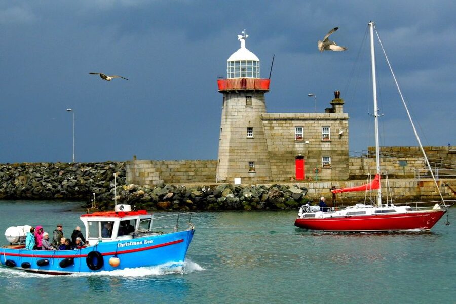 Dublin: Howth Coastal Hiking Tour - Baily Lighthouse and the cliff path