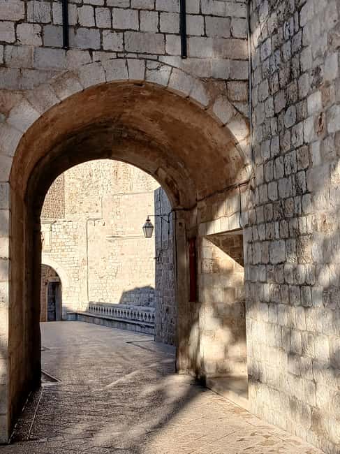 Dubrovnik: Early Nature Walk with a Historical Twist - Sage, lavender, and the stories held by local plants
