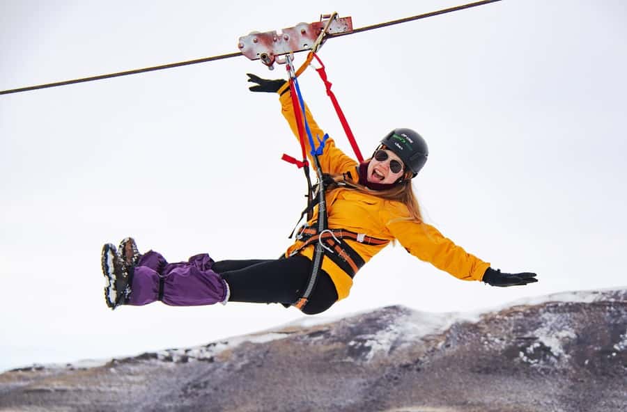 El Calafate: 4WD Adventure with Optional Hike or Zipline - Reaching the high slopes above El Calafate