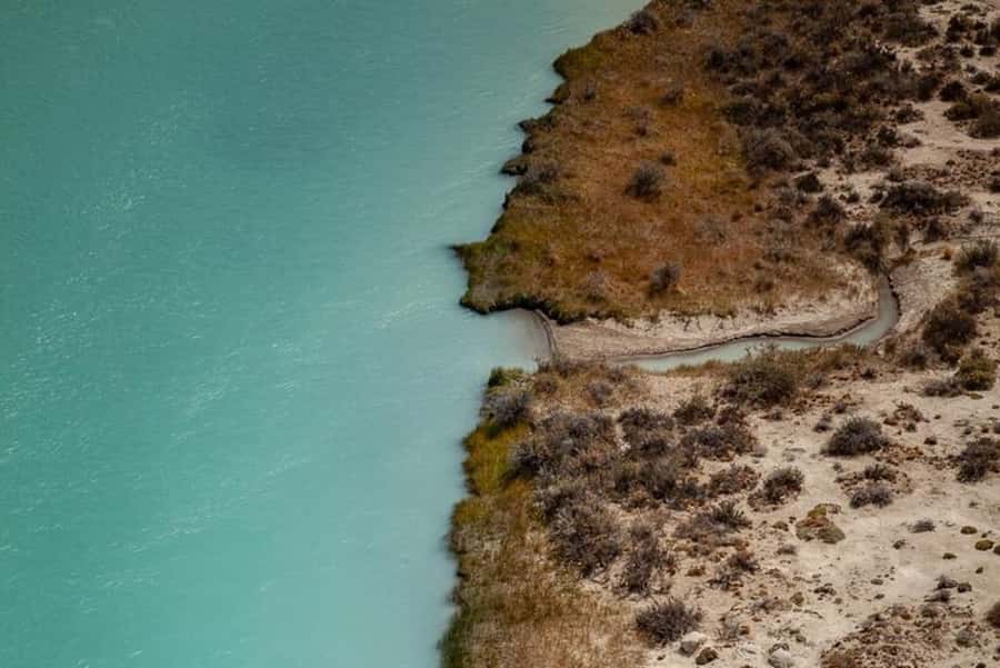 El Calafate: Kayak and Hike La Leona River Tour - Why La Leona River makes a good half-day adventure