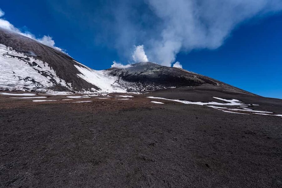 Etna: hiking to a stunning viewpoint over Valle del Bove - What the Etnean tasting adds