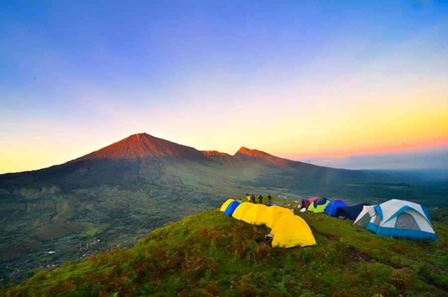 Exclusive Soft Hiking: 2-Day Pergasingan Hill Adventure - Sunrise with coffee and breakfast