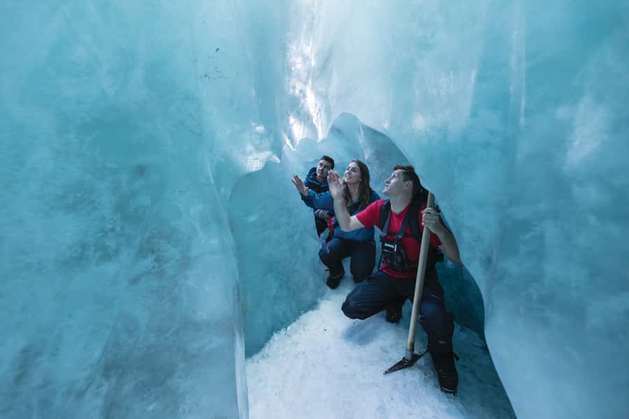 Franz Josef: 2.5 Hour Glacier Hike with Helicopter Transfer - Weather is part of the planning