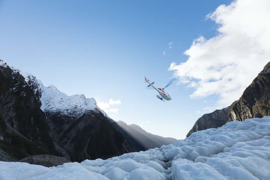 Franz Josef: 2.5 Hour Glacier Hike with Helicopter Transfer - Who should book this experience?