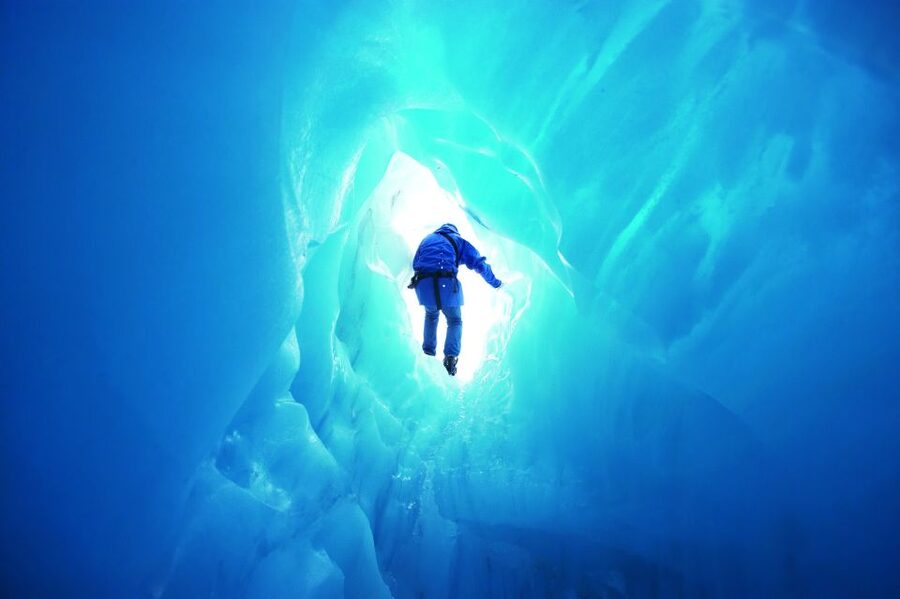 Franz Josef: 2.5 Hour Glacier Hike with Helicopter Transfer - Practical tips for a better day