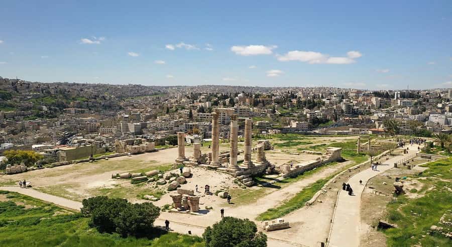 From Amman: Wadi Mujib Siq Trail Private Hiking Tour - The 8:00 am pickup from Amman