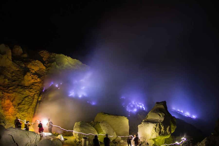 From Bali: Ijen Volcano Sunrise Hike with Transfer & All Fee - Key points at a glance