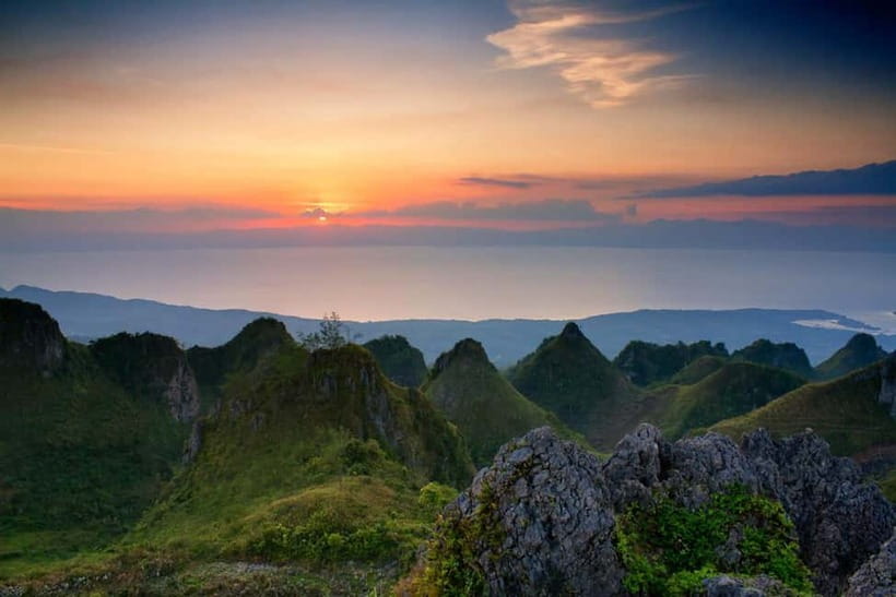 From Cebu: Osmeña Peak and Kandungaw Peak Hiking Trail - Two peaks, two kinds of mountain day
