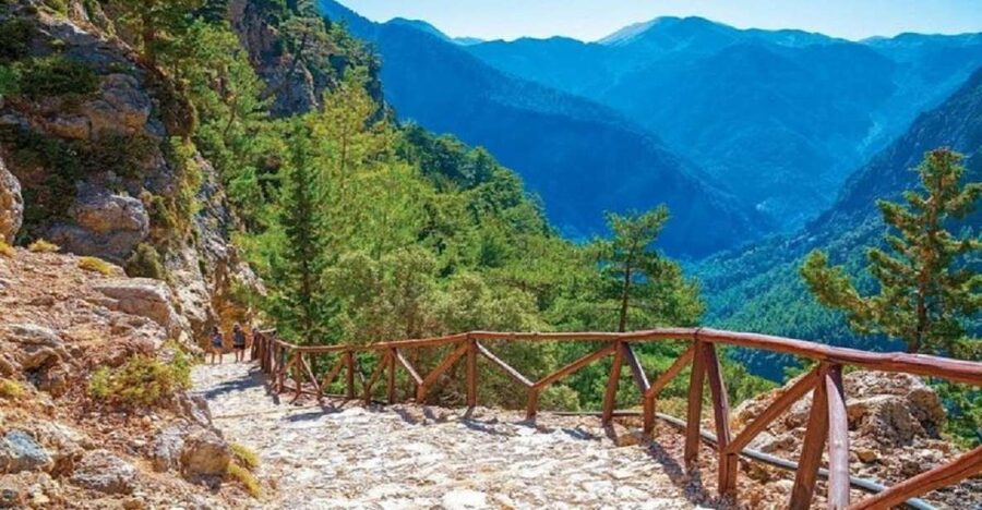 From Chania: Samariá Gorge Guided Hike - Omalos: breakfast, photos, and the start of the trail