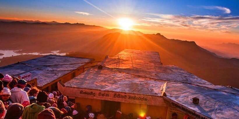 From Colombo/Negombo: Summit Thrills, Adams Peak Guided Hike - Why Adam’s Peak is worth the night climb