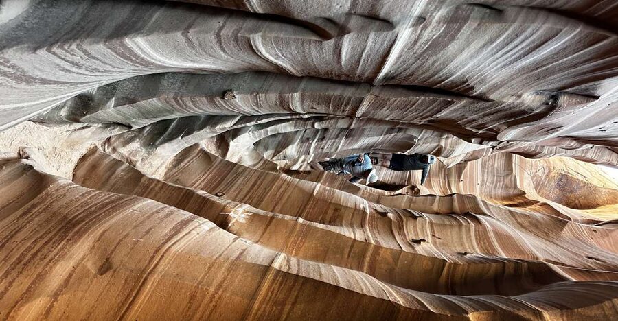 From Escalante: Zebra Slot Canyon Guided Tour and Hike - From the Sinclair station to the dirt road