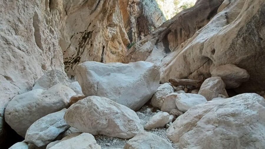 From Genna Silana: Canyon of Gorropu Guided Hike - Reaching the Canyon Floor