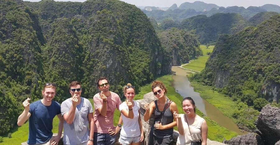 From Hanoi: Hoa Lu, Hang Mua Hike, Tam Coc Boat, and Lunch - Leaving Hanoi for Hoa Lu