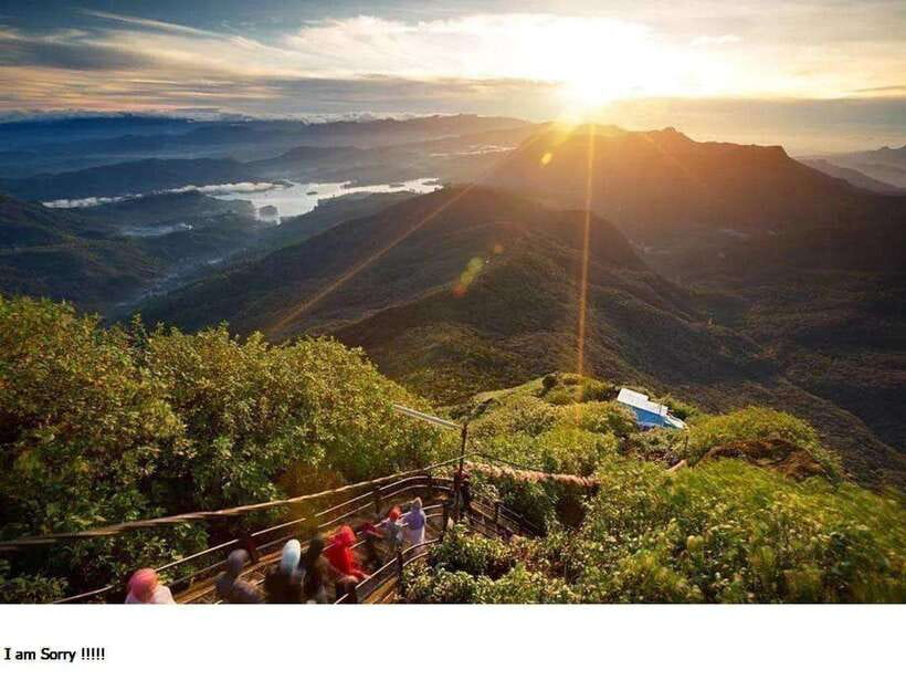 From Hatton: Adam's Peak Sunrise Hike with Hotel Transfers - The road from Hatton to Nallathanniya