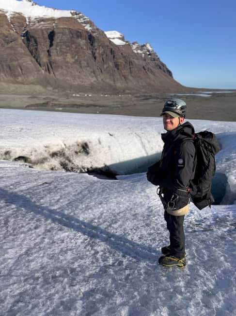 From Jökulsárlón: Vatnajökull Easy Level Glacier Hike - The short approach and the walk on ice