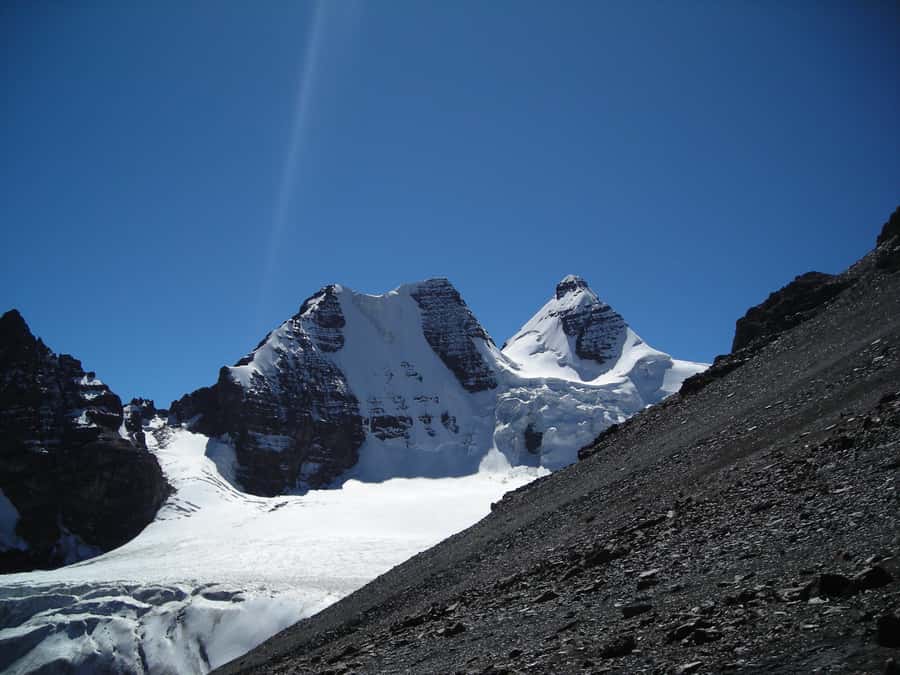 From La Paz: Condoriri Andes, Pico Austria Full Day Hiking - Five to six hours among llamas and mountain lakes