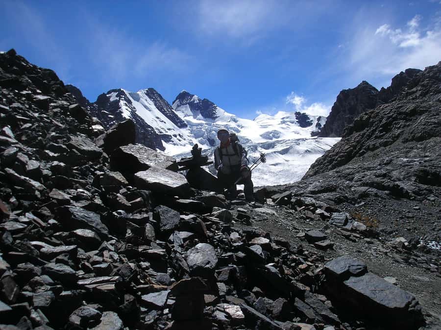 From La Paz: Condoriri Andes, Pico Austria Full Day Hiking - Lunch, guide support, and what the $140 price covers