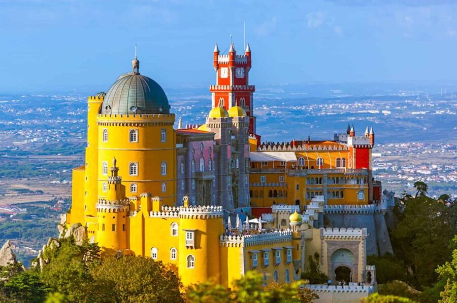 From Lisbon: Sintra, Pena Palace & Cabo da Roca Hiking Tour - Why this six-hour route works so well