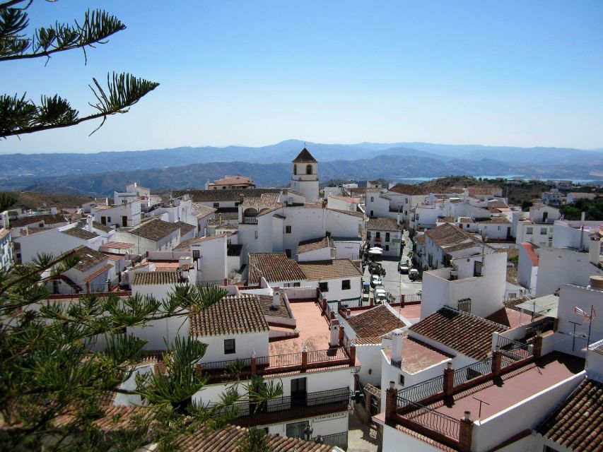 From Málaga: El Saltillo Gorge and White Village Hiking Tour - What the $65 price really covers
