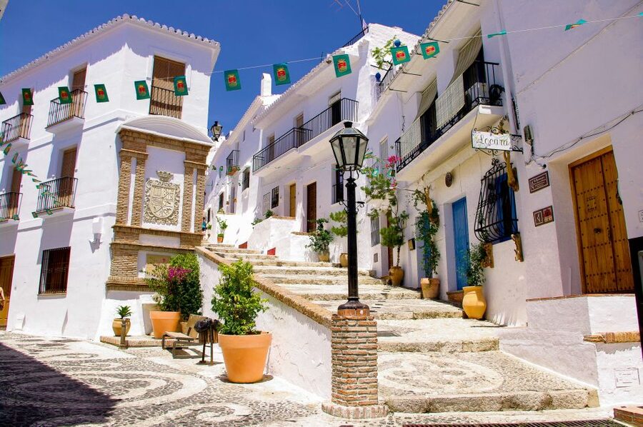 From Málaga: Frigiliana Hiking Tour with Wine & Appetizers - A few practical ways to enjoy it more