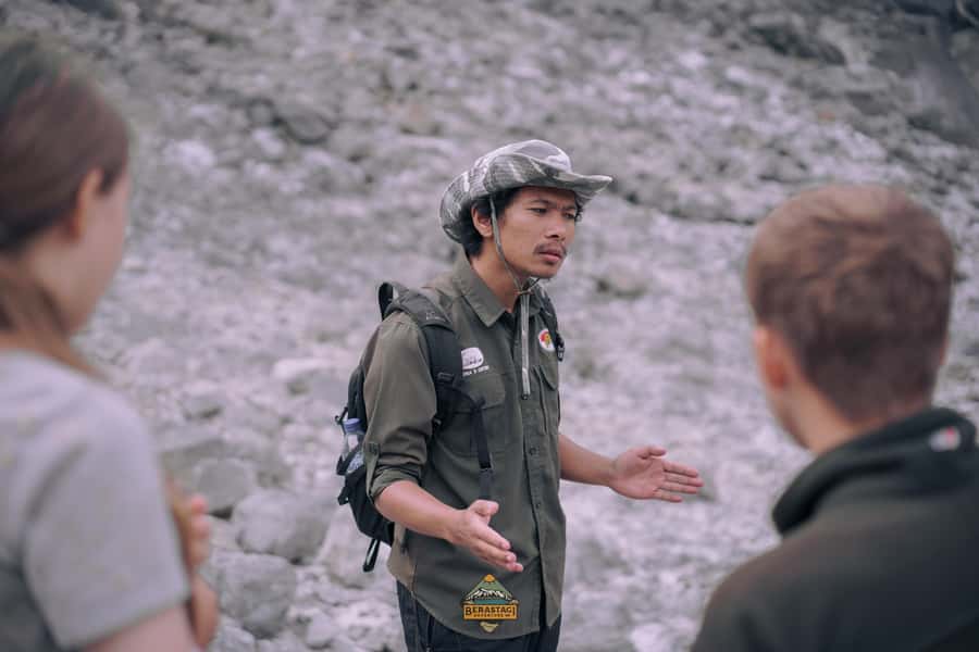From Medan: Mount Sibayak Sunrise Hike & Natural Hot Spring - Berastagi adds a local finish