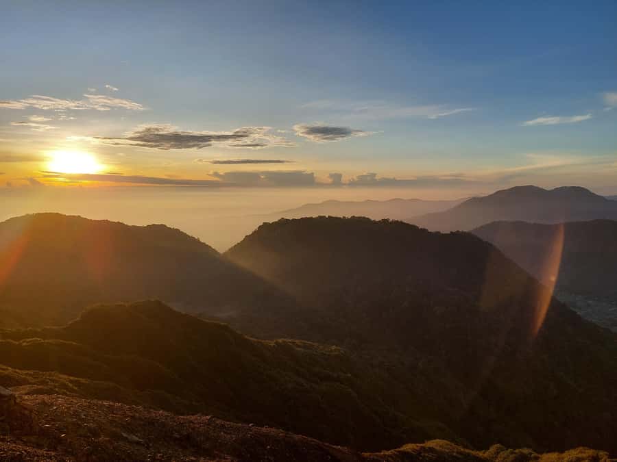 From Medan: Mount Sibayak Sunrise Hike & Natural Hot Spring - The 105-minute climb to Mount Sibayak