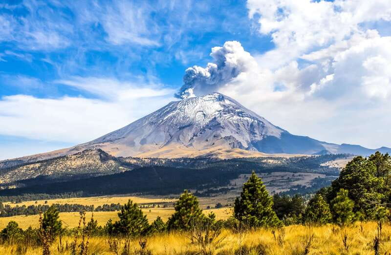 From Mexico City: Hike Iztaccihuatl Volcano with an Alpinist - La Joya is where the work starts