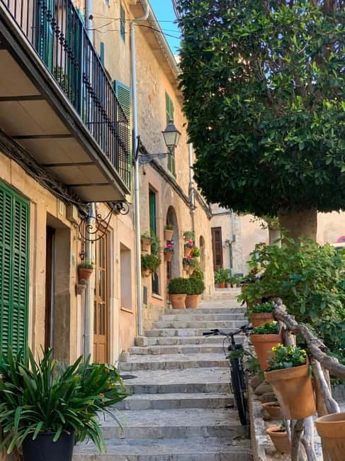 From Palma: Valldemossa Tour and Mountain Viewpoint Hike - Why pair Valldemossa with a mountain walk?