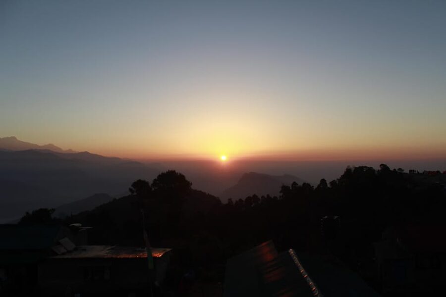 From Pokhara: Day Hiking Australian Camp & Dhampus - Weather, seasons, and what to pack