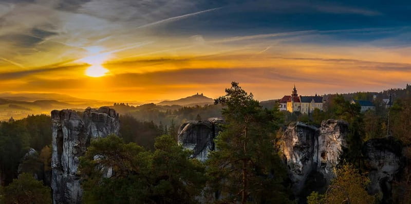 From Prague: Hike the Hidden Valleys of Bohemian Paradise - Who will enjoy this day most