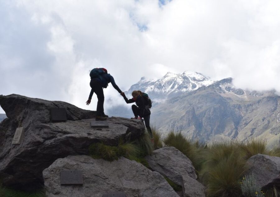 From Puebla: Malinche mountain Hiking private Tour - The guide and the private-group advantage