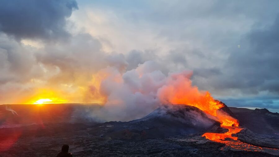 From Reykjavík: Fagradalsfjall Volcano Hike with Geologist - The drive from Reykjavík across older lava