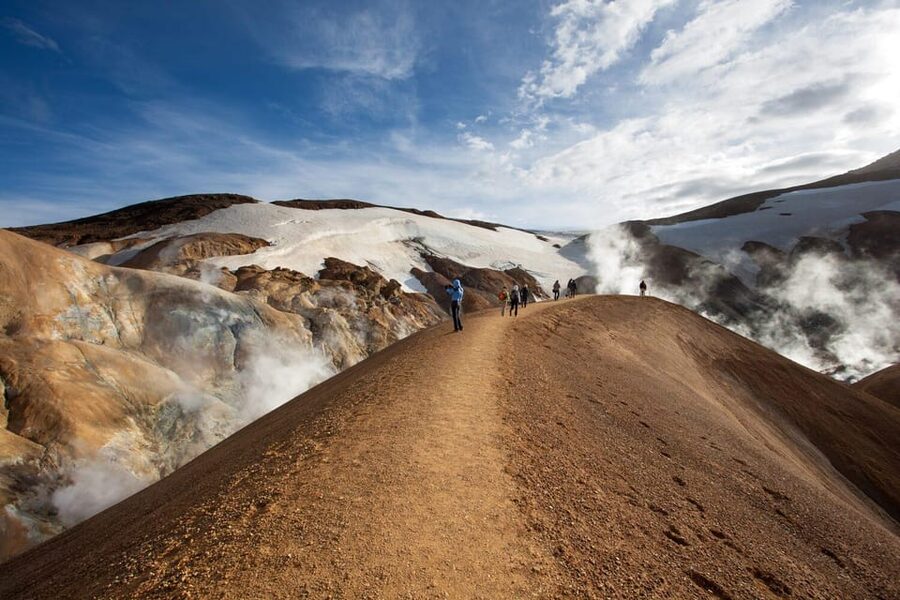 From Reykjavik: Kerlingarfjöll Hiking Day Tour - The 8 a.m. pickup and the long road south
